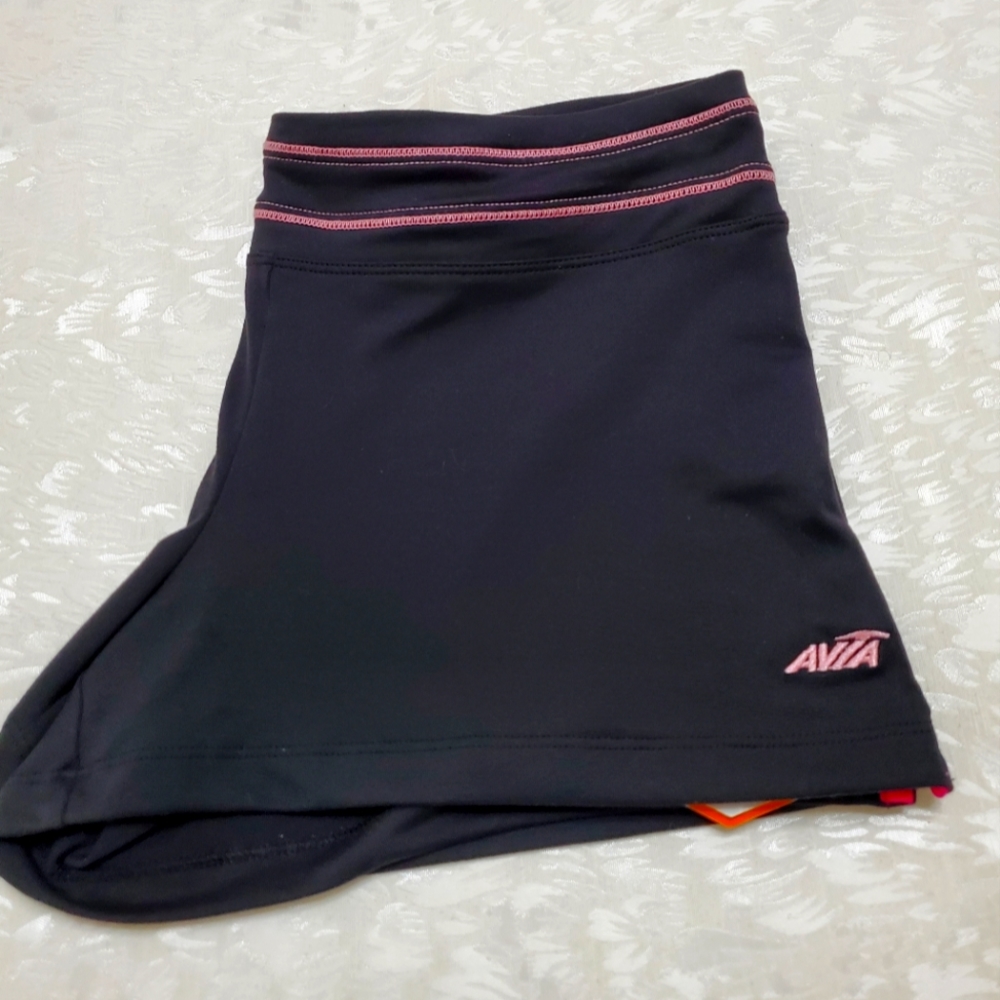 NWT AVIVA Athletic Short